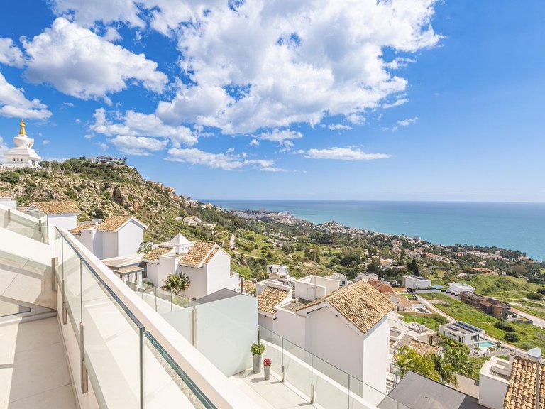 Apartment for Sale in Benalmadena, Malaga 23