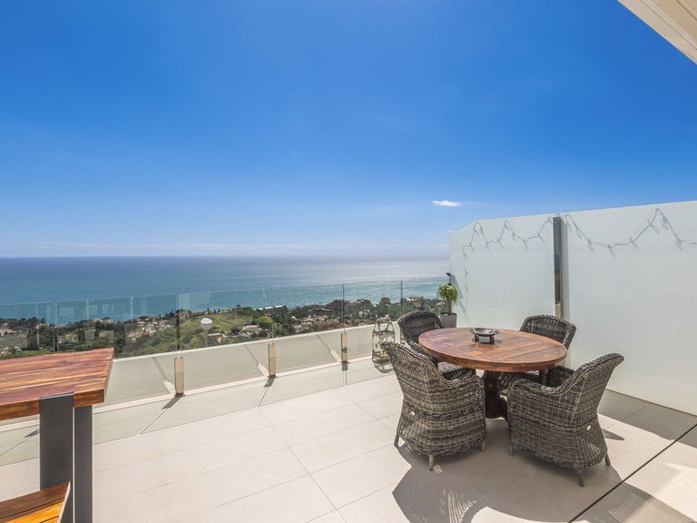 Apartment for Sale in Benalmadena, Malaga 5