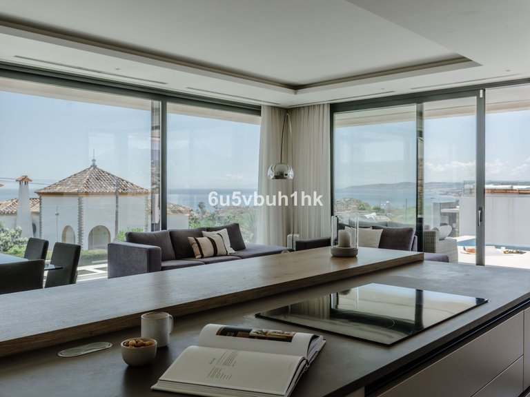 Villa for Sale in Estepona, Malaga 17