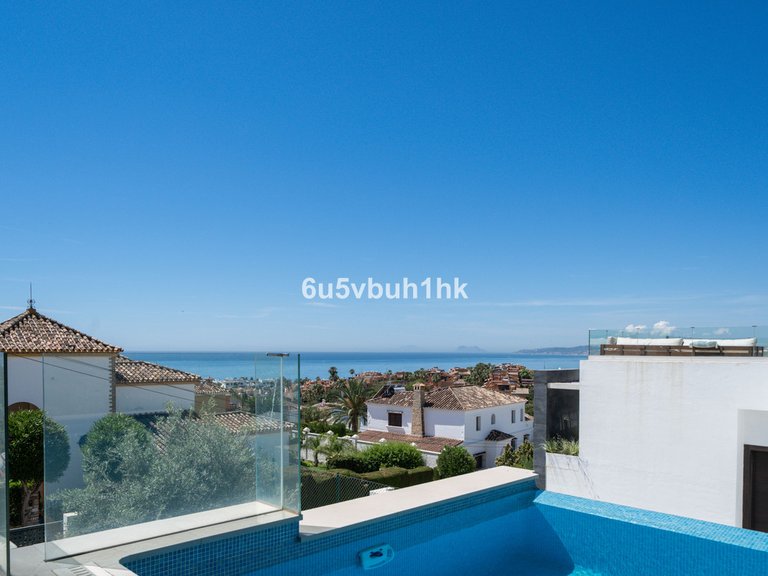 Villa for Sale in Estepona, Malaga 27