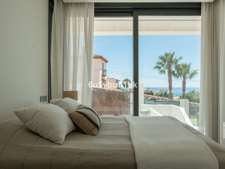 Villa for Sale in Estepona, Malaga 37