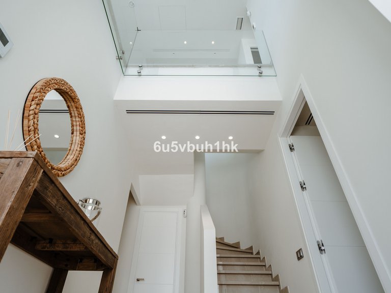 Villa for Sale in Estepona, Malaga 44