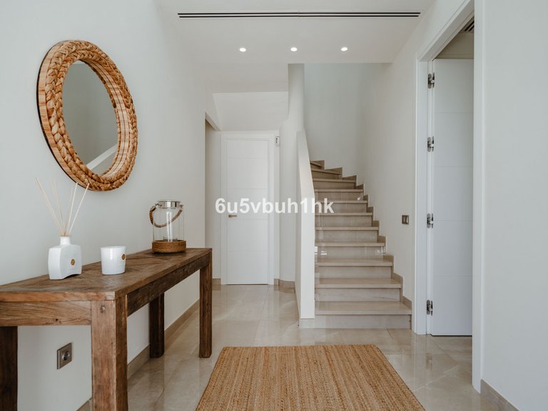 Villa for Sale in Estepona, Malaga 45