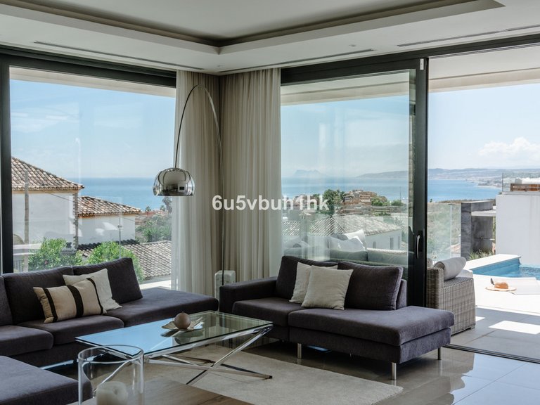 Villa for Sale in Estepona, Malaga 5