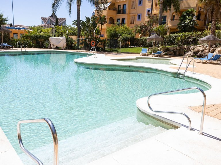 Apartment for Sale in San Pedro De Alcántara, Malaga 33