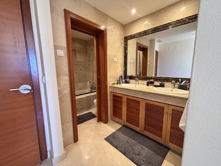 Villa for Sale in Estepona, Malaga 16