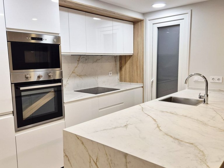 Apartment for Sale in Fuengirola, Malaga 12