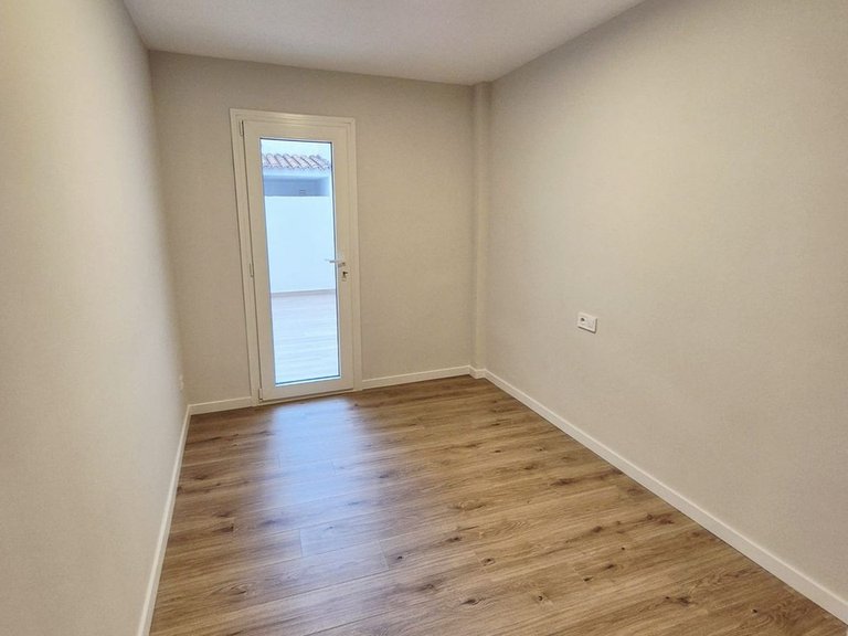 Apartment for Sale in Fuengirola, Malaga 20