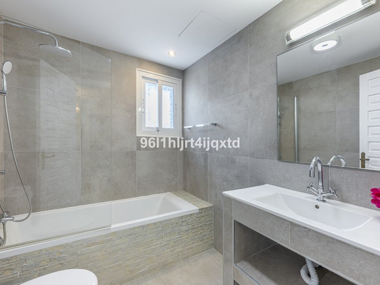 Villa for Sale in Sotogrande Alto, Cadiz 10