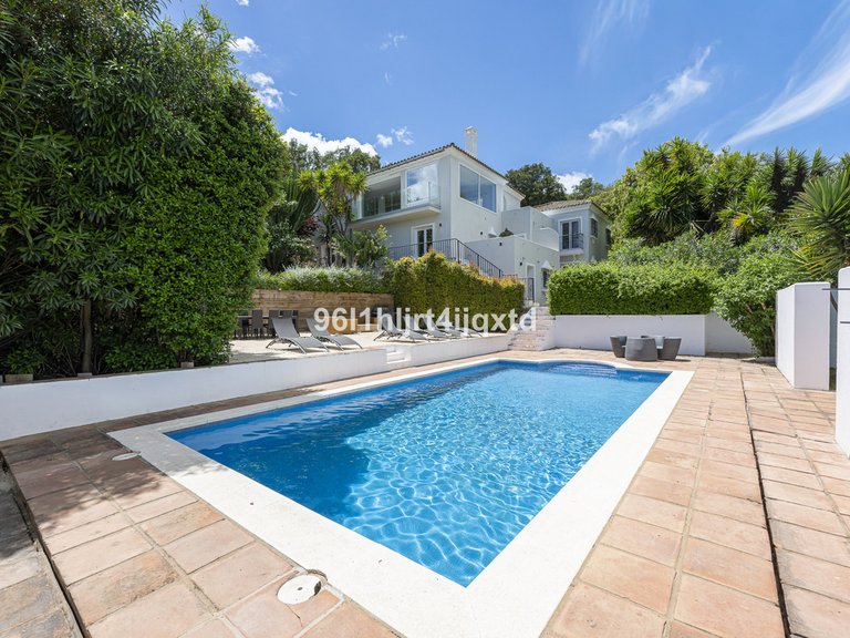 Villa for Sale in Sotogrande Alto, Cadiz 14