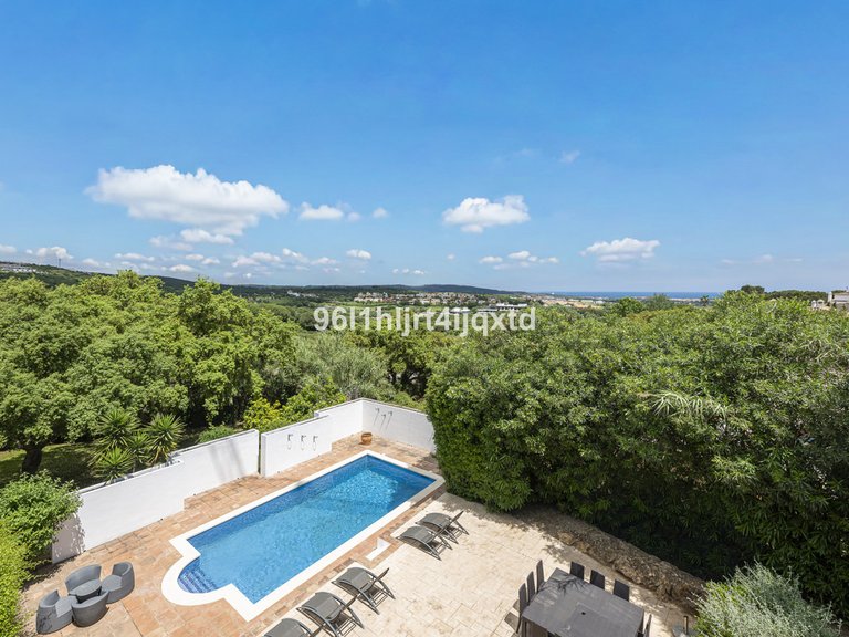 Villa for Sale in Sotogrande Alto, Cadiz 17