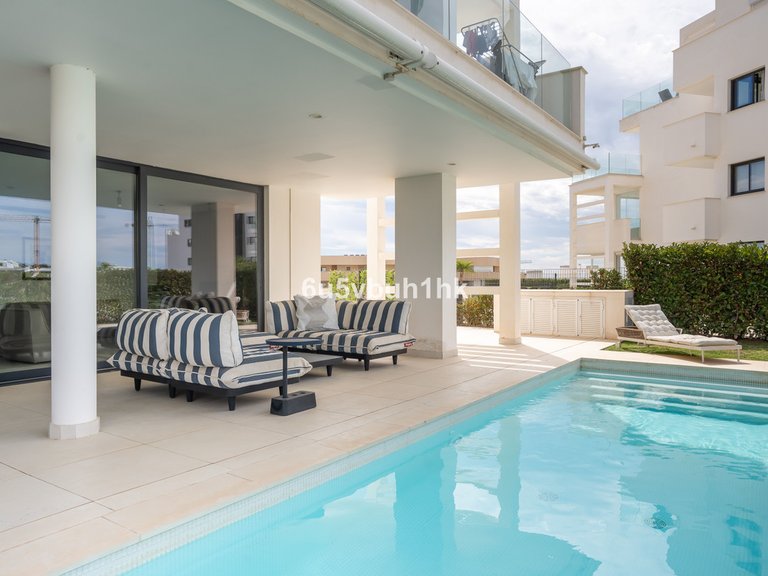 Apartment for Sale in Fuengirola, Malaga 1