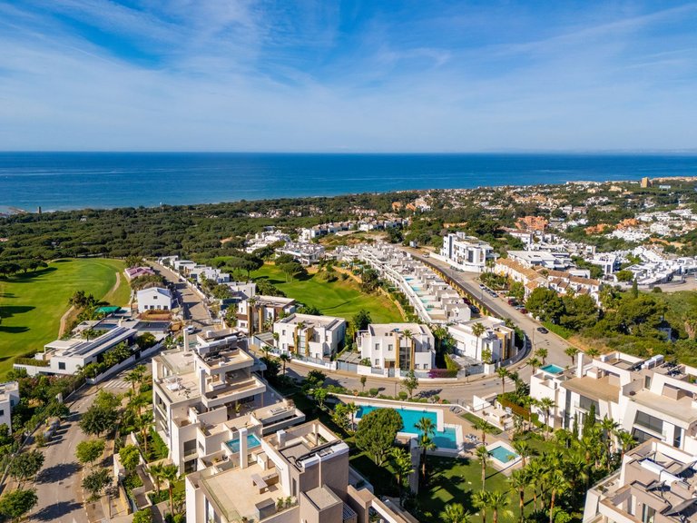 Apartment for Sale in Cabopino, Malaga 17