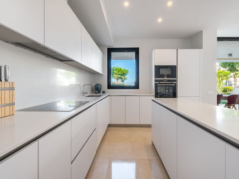 Apartment for Sale in Cabopino, Malaga 22