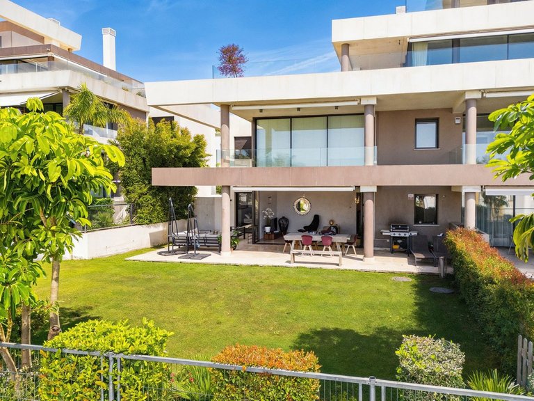 Apartment for Sale in Cabopino, Malaga 6