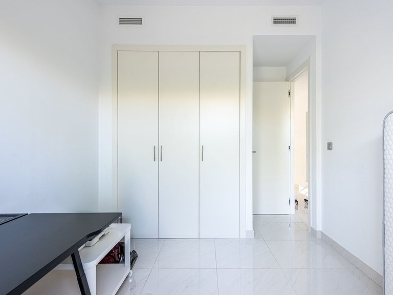 Apartment for Sale in Bel Air, Malaga 17