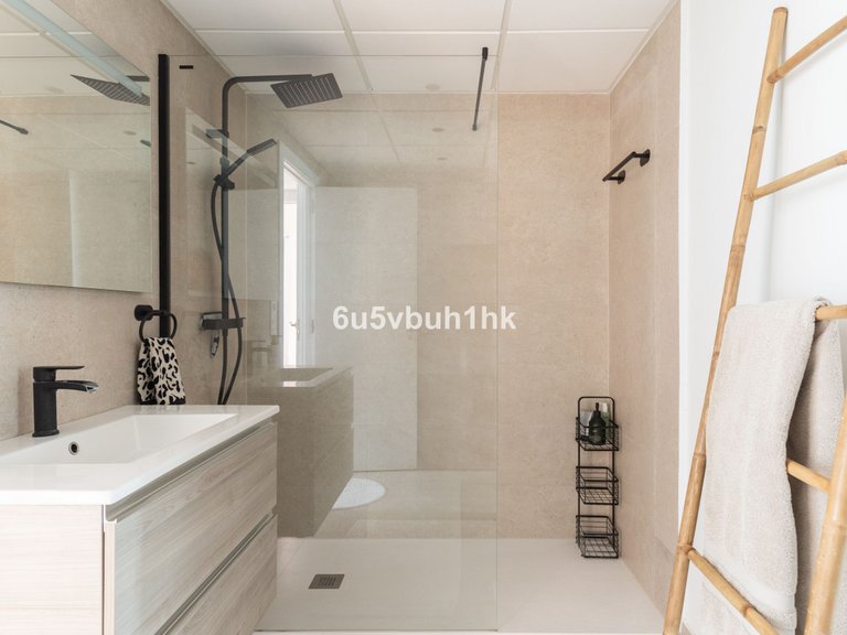 Apartment for Sale in Torrequebrada, Malaga 20