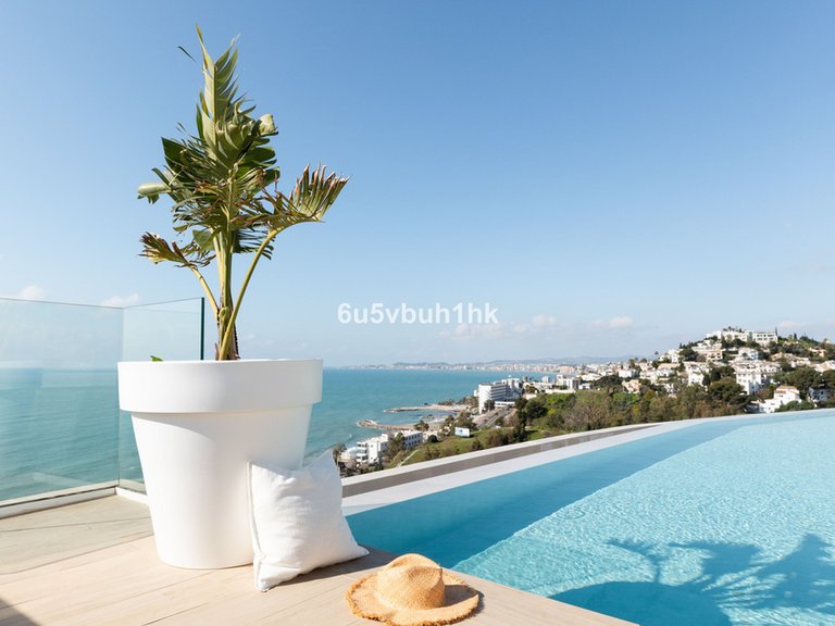 Apartment for Sale in Torrequebrada, Malaga 27