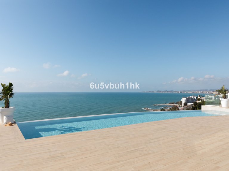 Apartment for Sale in Torrequebrada, Malaga 28