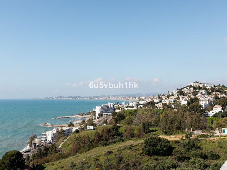Apartment for Sale in Torrequebrada, Malaga 31