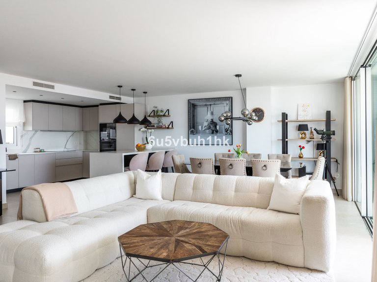 Apartment for Sale in Torrequebrada, Malaga 7