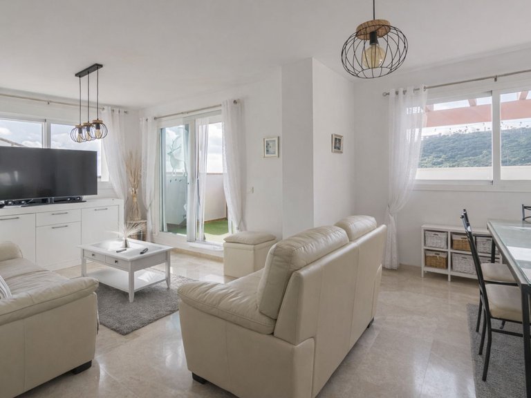 Apartment for Sale in La Alcaidesa, Cadiz 2