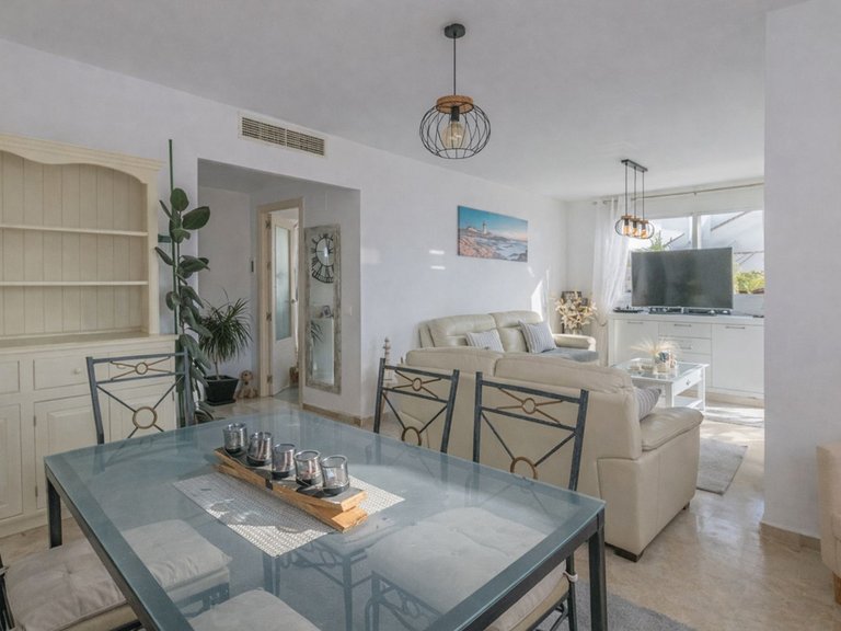 Apartment for Sale in La Alcaidesa, Cadiz 3