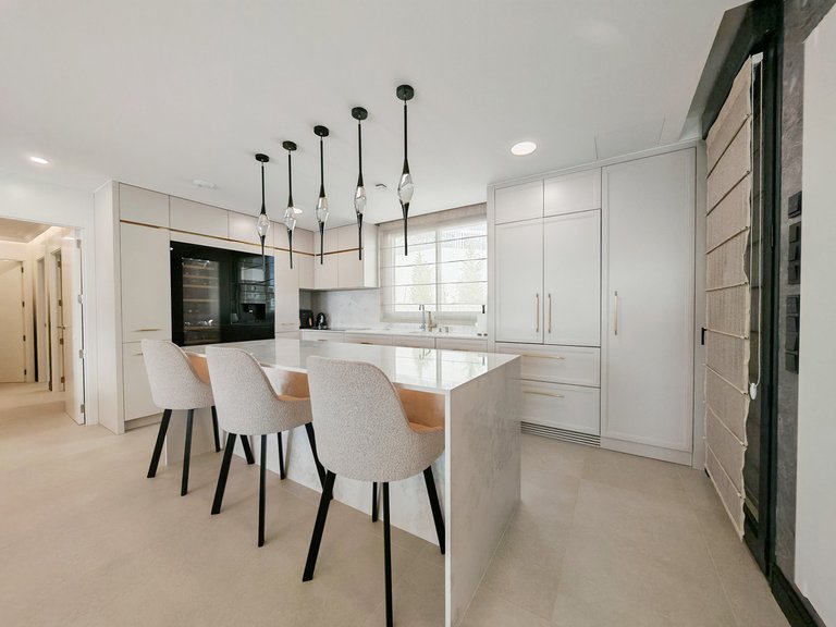 Apartment for Sale in Marbella, Malaga 5