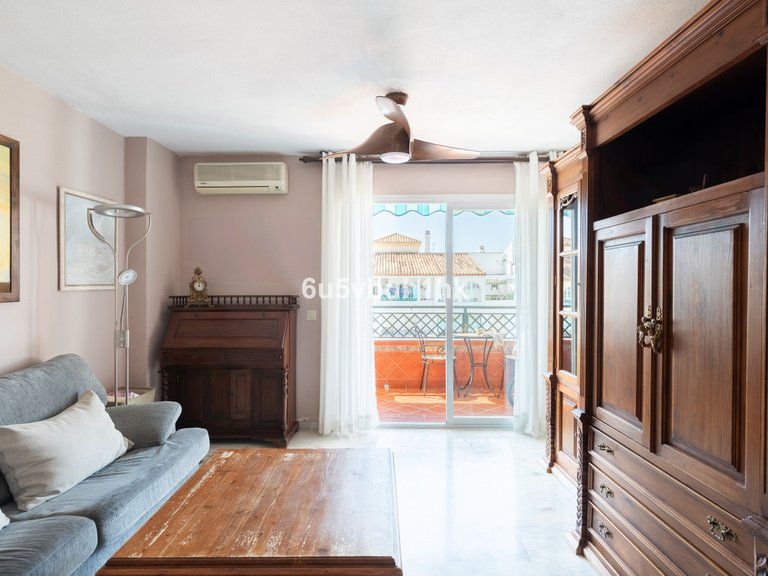 Apartment for Sale in Las Lagunas, Malaga 1