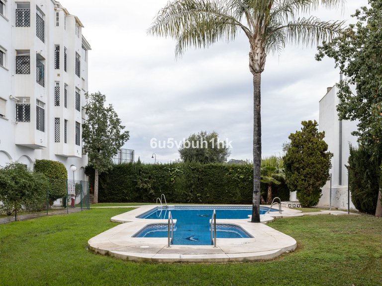 Apartment for Sale in Las Lagunas, Malaga 18