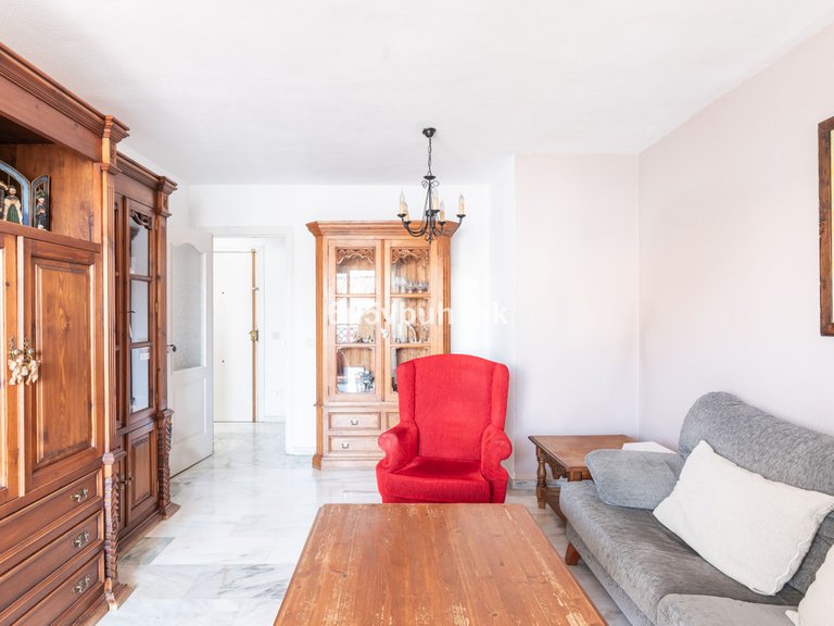 Apartment for Sale in Las Lagunas, Malaga 5