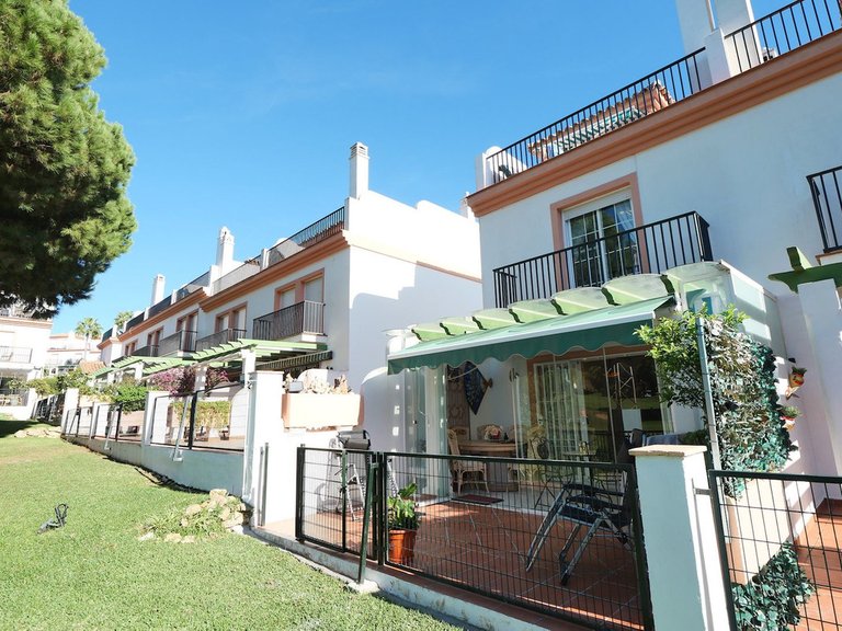 Villa for Sale in Cabopino, Malaga 5