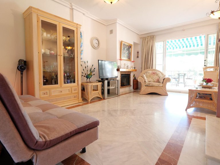 Villa for Sale in Cabopino, Malaga 8
