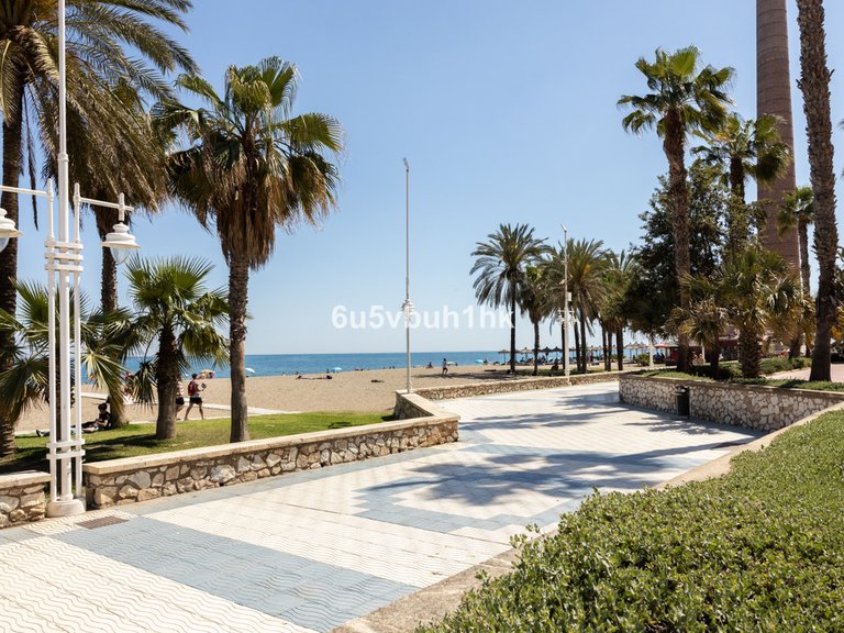 Apartment for Sale in Málaga, Malaga 15