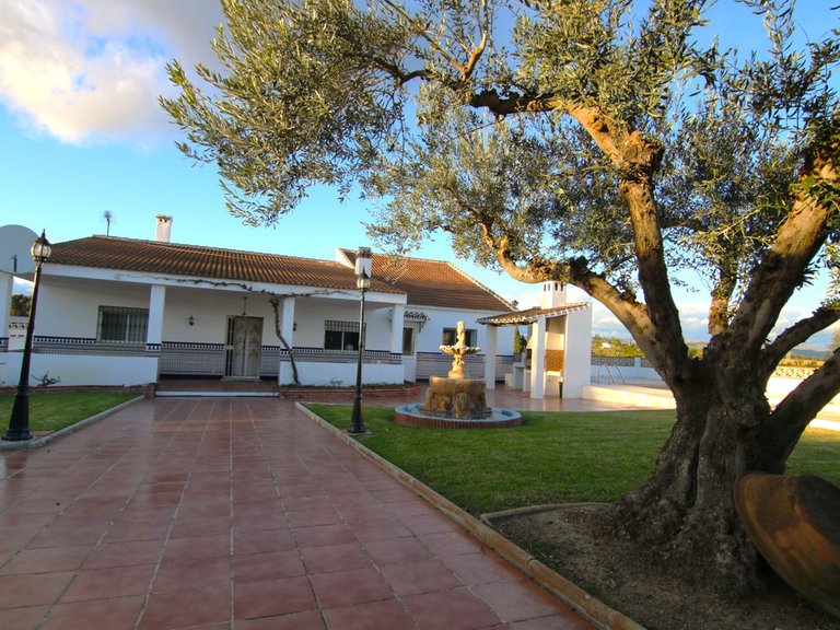 Villa for Sale in Alhaurín El Grande, Malaga 21