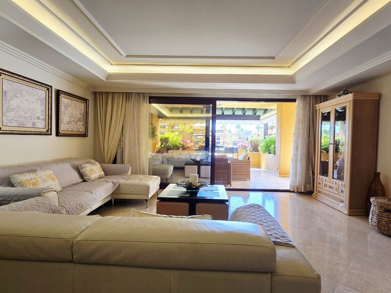 Apartment for Sale in Estepona, Malaga 8