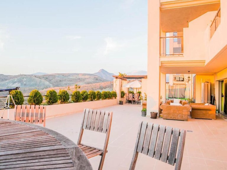 Apartment for Sale in Benahavís, Malaga 14