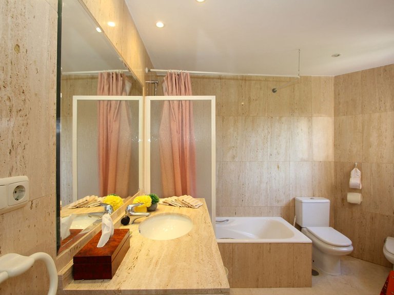 Apartment for Sale in Elviria, Malaga 39