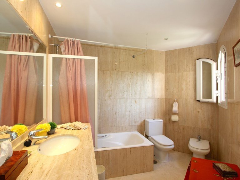 Apartment for Sale in Elviria, Malaga 40