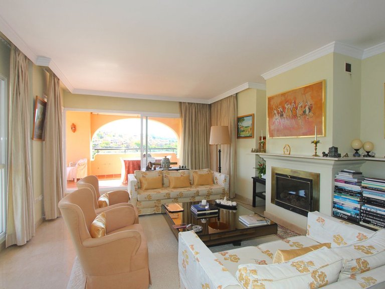 Apartment for Sale in Elviria, Malaga 8
