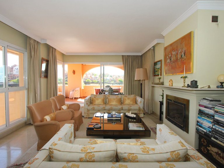 Apartment for Sale in Elviria, Malaga 9
