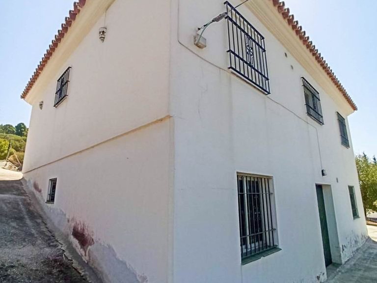 Villa for Sale in Estepona, Malaga 17