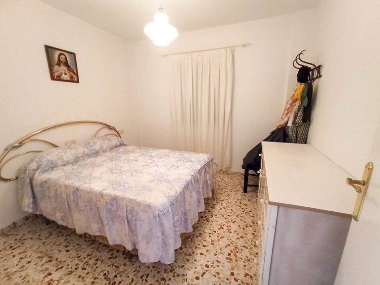 Villa for Sale in Estepona, Malaga 4