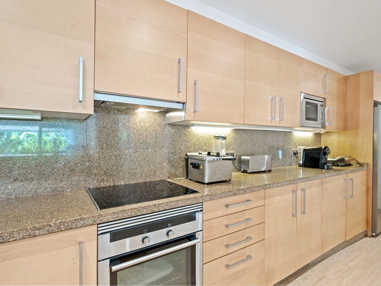 Apartment for Sale in Marbella, Malaga 12