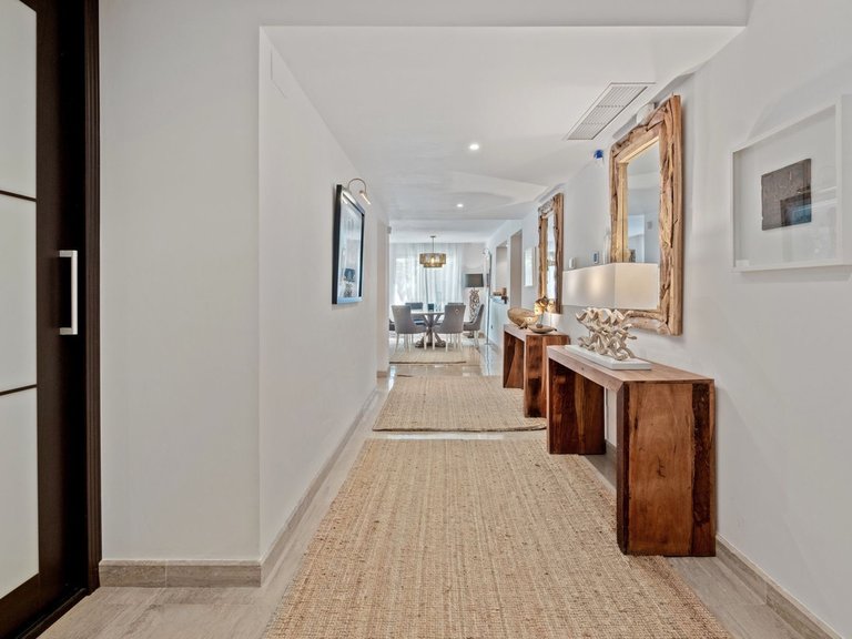 Apartment for Sale in Marbella, Malaga 16