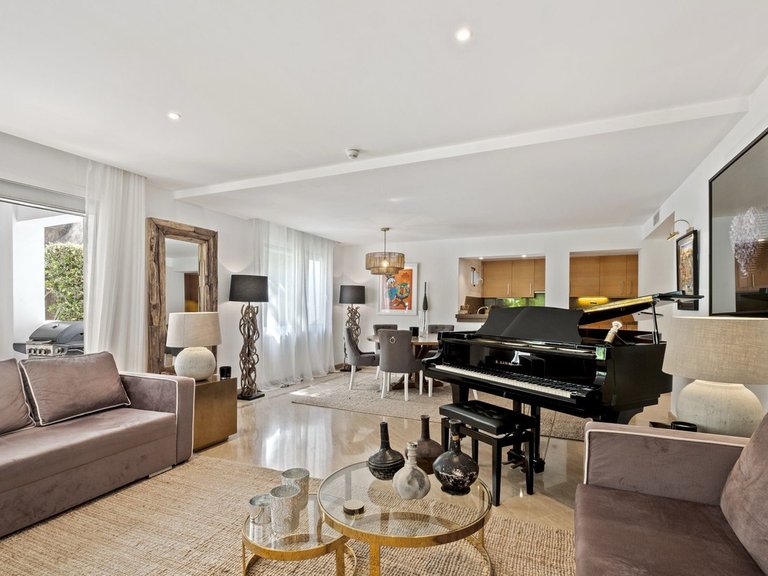 Apartment for Sale in Marbella, Malaga 21