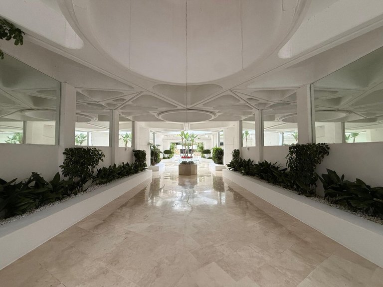 Apartment for Sale in The Golden Mile, Malaga 20