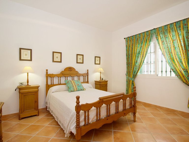Villa for Sale in Alhaurín El Grande, Malaga 18