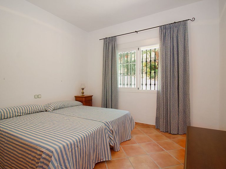 Villa for Sale in Alhaurín El Grande, Malaga 28