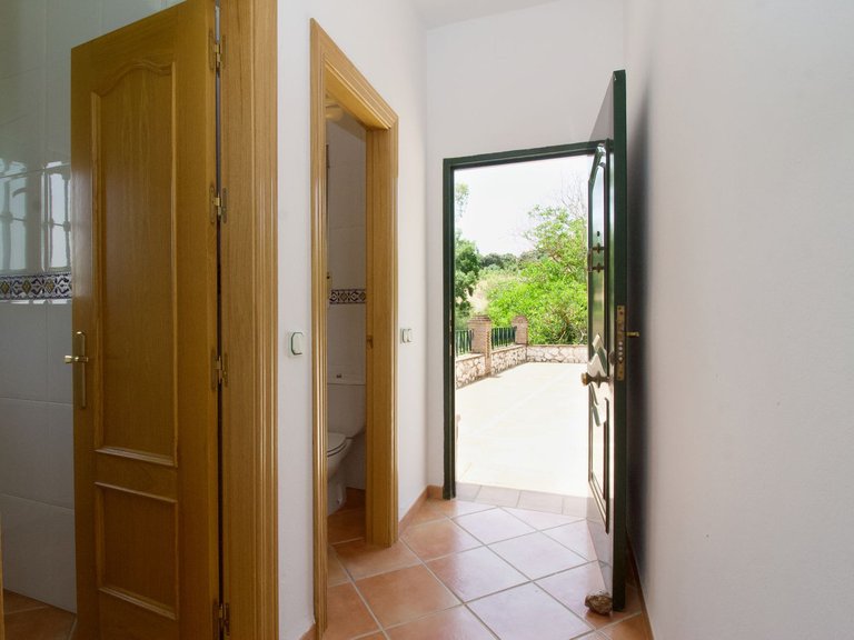 Villa for Sale in Alhaurín El Grande, Malaga 31